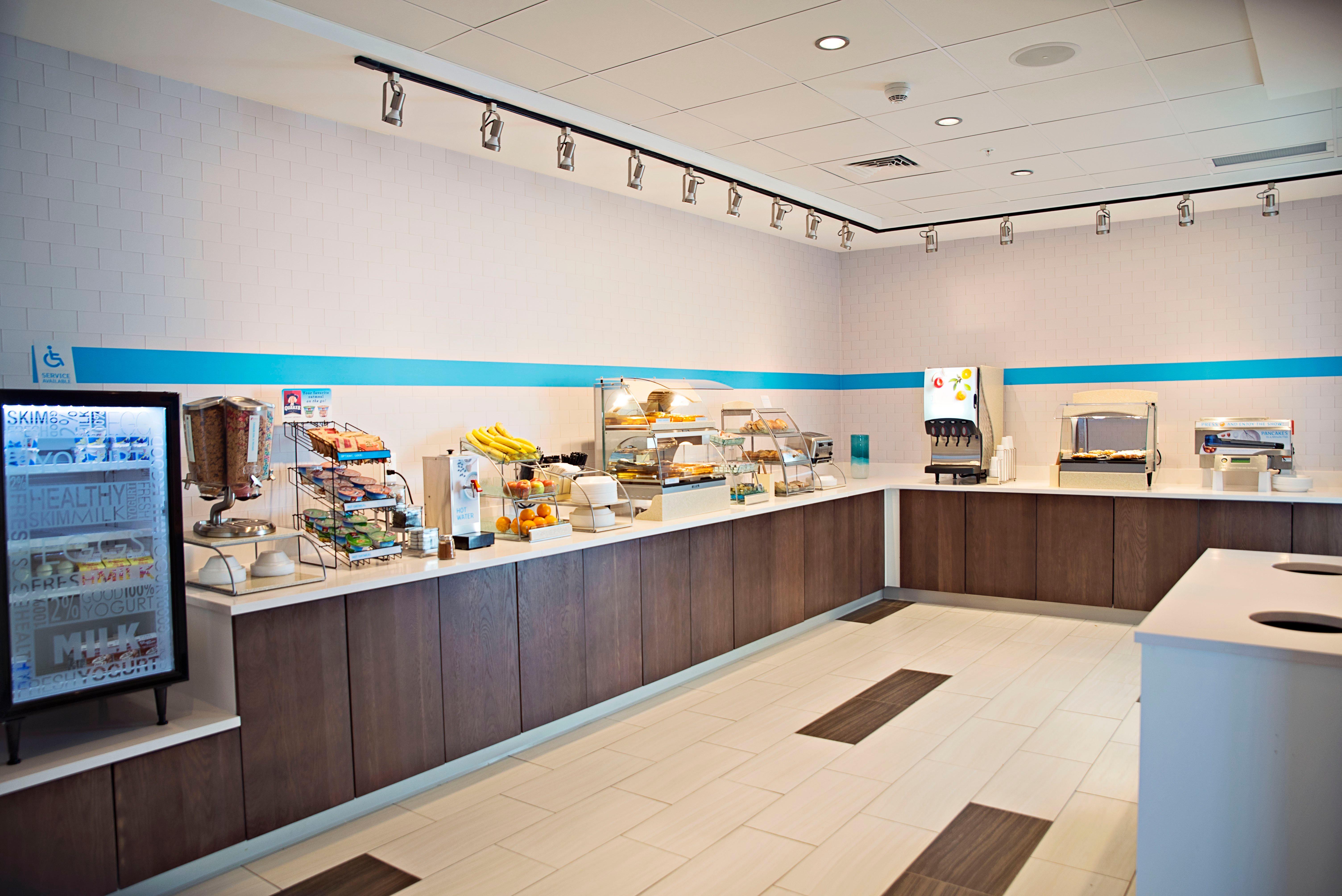 Holiday Inn Express & Suites - Rantoul By Ihg Esterno foto