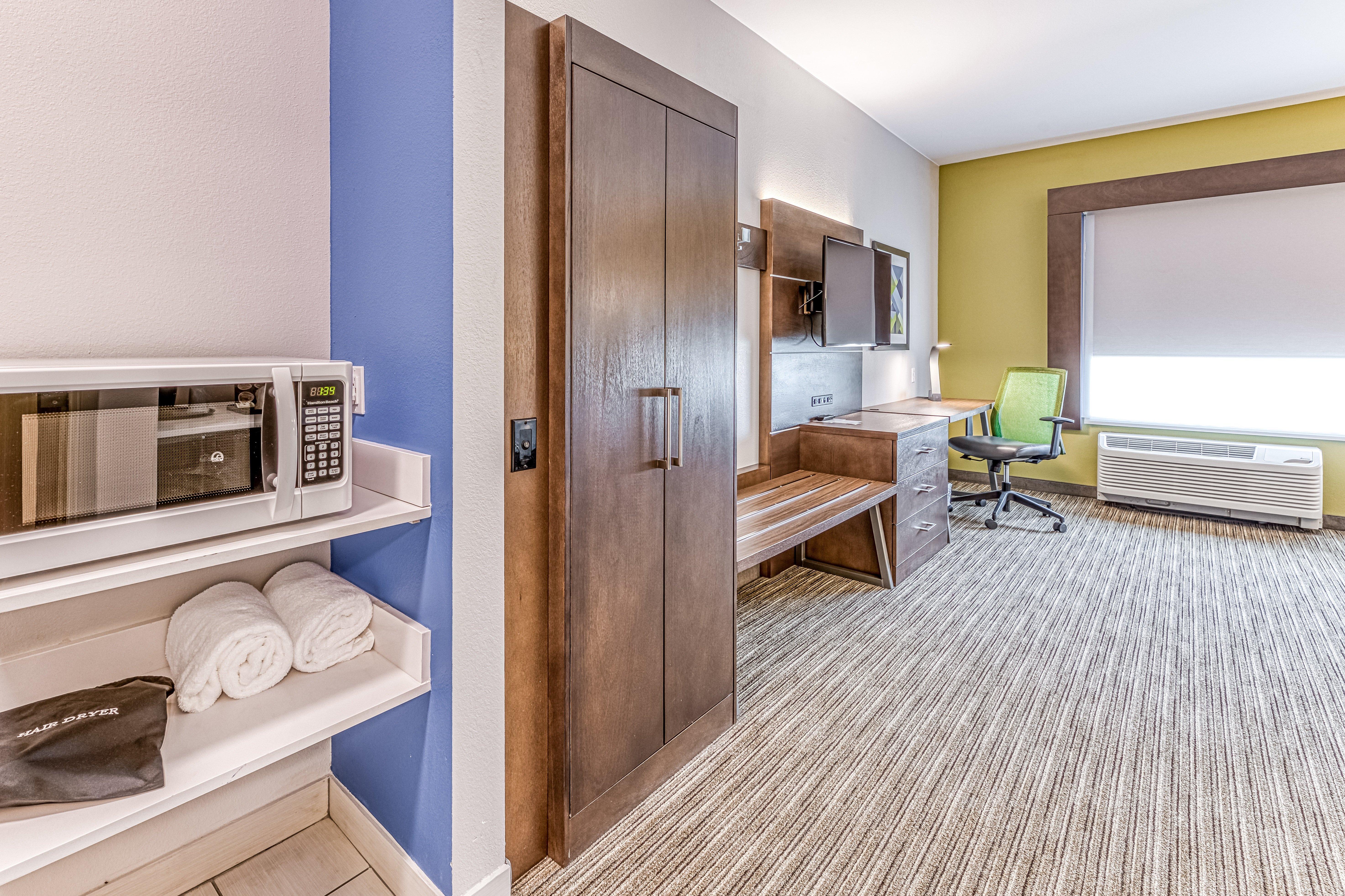 Holiday Inn Express & Suites - Rantoul By Ihg Esterno foto