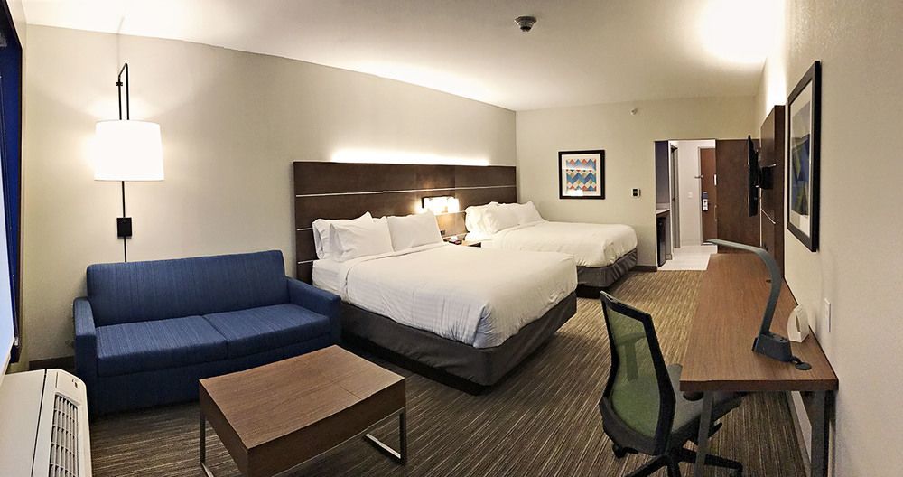 Holiday Inn Express & Suites - Rantoul By Ihg Esterno foto