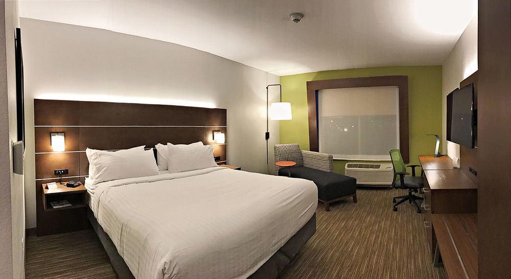 Holiday Inn Express & Suites - Rantoul By Ihg Esterno foto